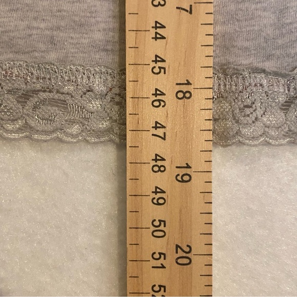 American Eagle Lace Cami - Picture 11 of 15